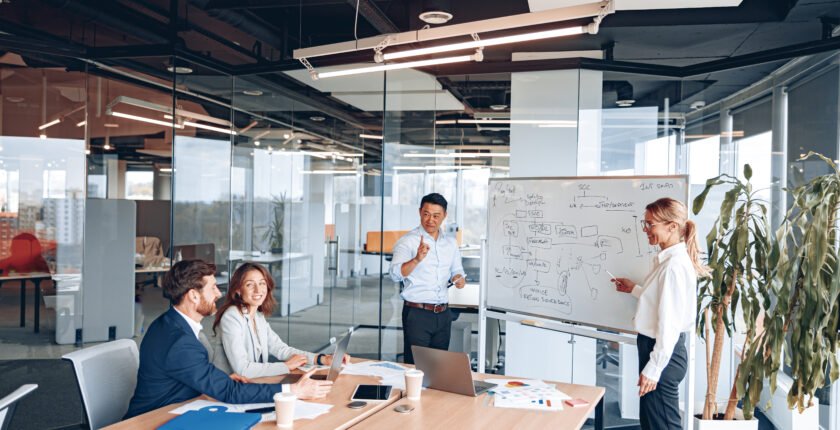 Inteligencia emocional y criterio profesional.